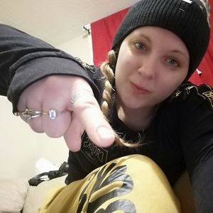 Meet your Posher, Je'na